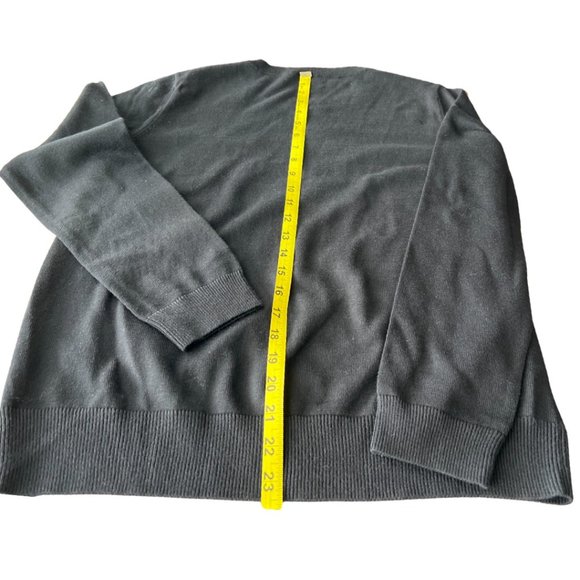 🌸4/$50🌸 Crewneck Sweater with Metallic Beads - Picture 7 of 8